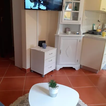 Lola Apartment